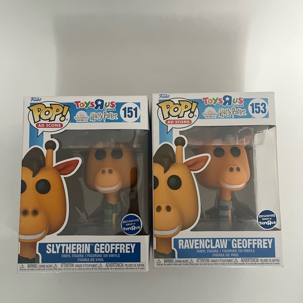 Funko POP! Harry Potter Slytherin AND Ravenclaw Geoffrey Toys R Us #151 & #153